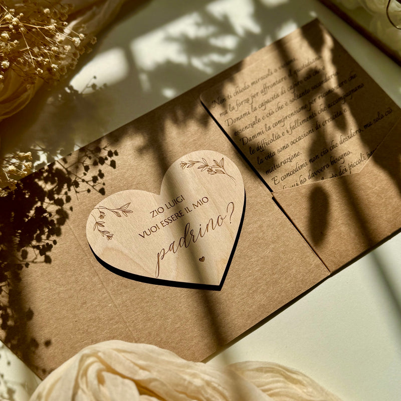 Targhetta Heart “Vuoi essere la mia Madrina/Padrino?” in legno personalizzabile per Battesimo