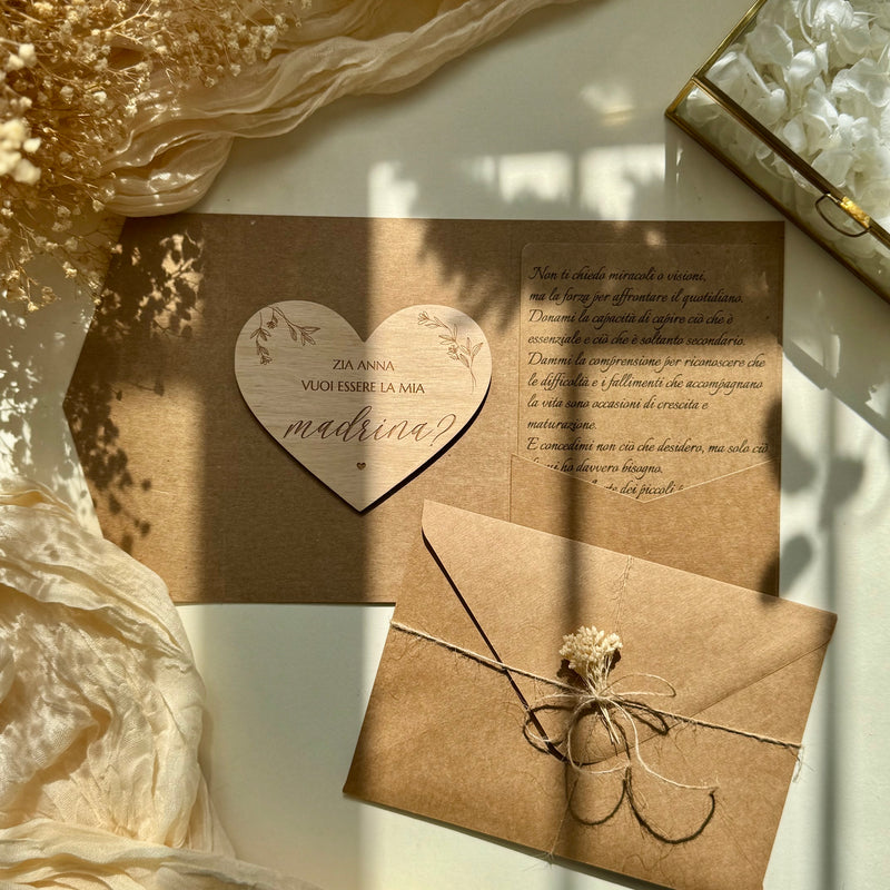 Targhetta Heart “Vuoi essere la mia Madrina/Padrino?” in legno personalizzabile per Battesimo